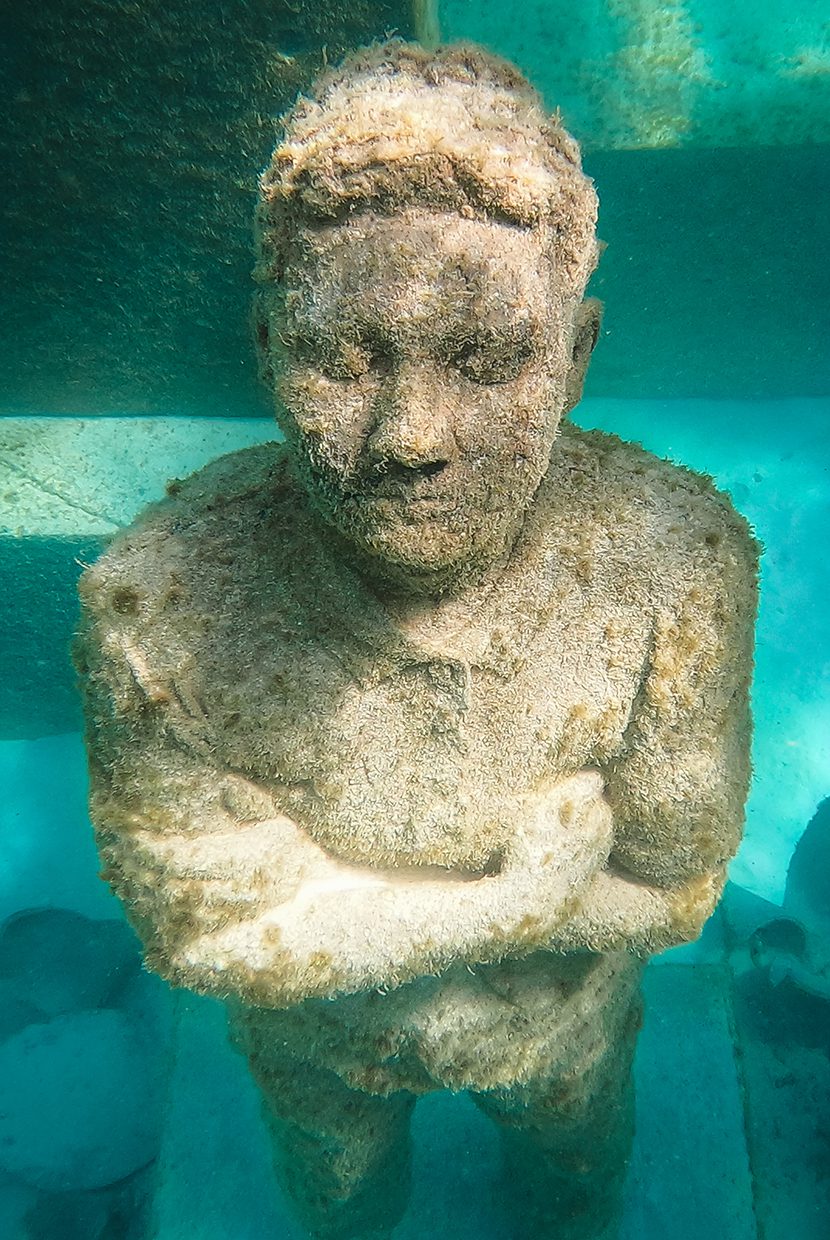 Underwater Art Installation by Jason deCaires Taylor at Fairmont Maldives Sirru Fen Fushi