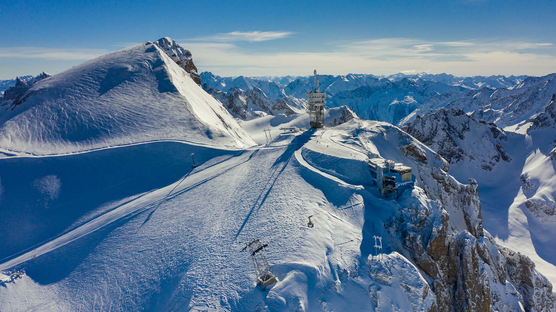 Mt. Titlis: Skiing, snowboarding, tubing & so much more